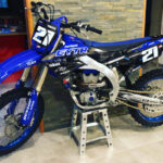 Poser son kit déco moto, quad sans se planter poser kit deco moto cross