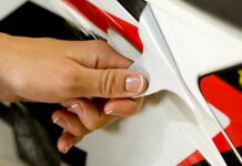 Comment décoller son kit déco motocross ? Décoller son kit déco motocross / quad